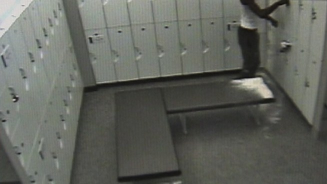 A manager at Vida Fitness used an old college prank to find a thief.