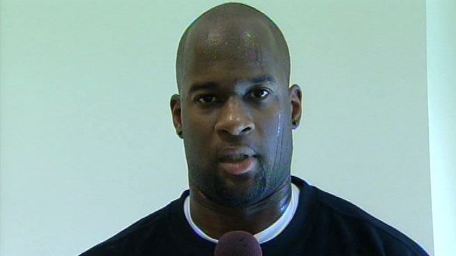 Now to a warning tonight about an impostor pretending to be a football star.  He's accused of duping people out of thousands of dollars right here in the Washington area.News4's Aaron Gilchrist spoke with one woman who nearly got tripped up.