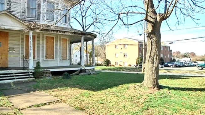 An historic home in disrepair in Manasssas may be torn down.