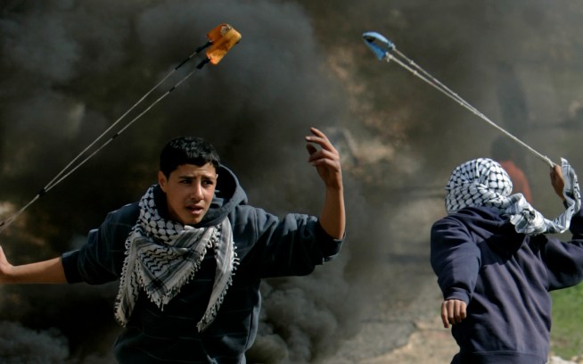 Israel, Hamas Defy UN Call for Cease-Fire