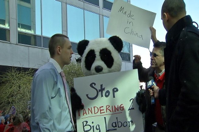 Can a guy in a panda suit win an argument against union supporters?