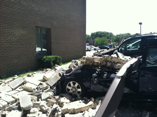 Seismologist Walter Mooney offers an explanation of the rare earthquake in Virginia.
