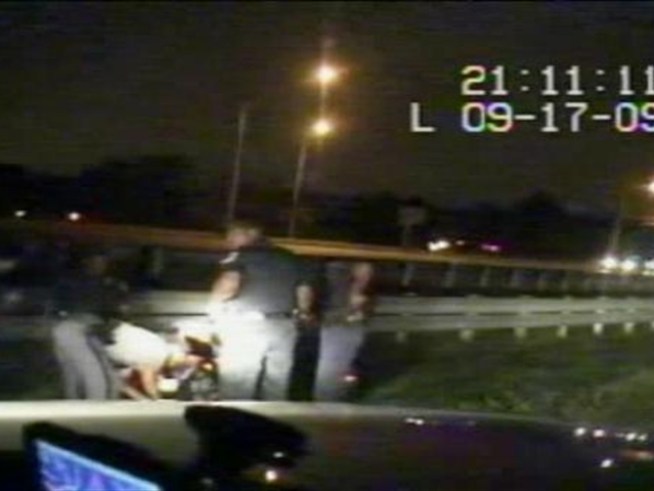 Watch the police cruiser video of <a title=