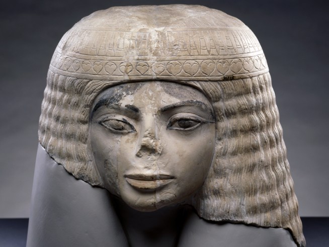 Busted: Statue's a Dead Ringer for Jacko