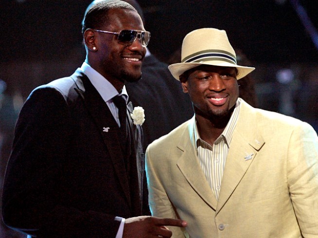 LeBron Rumor Explodes, Doesn't Become More True