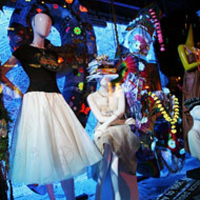 Barneys’ New Tom Brokaw–Inspired Holiday Windows Include Afro Wreaths