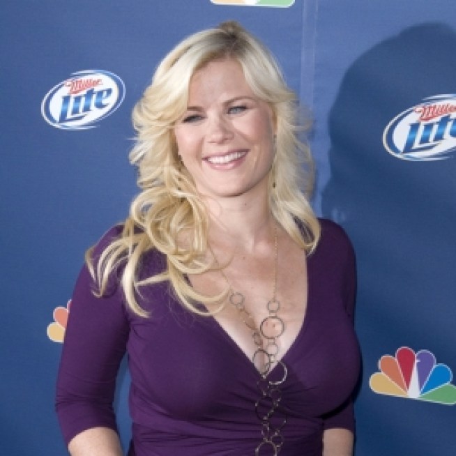 ‘Biggest Loser’ Host Alison Sweeney Fakes Labor On ‘Ellen’