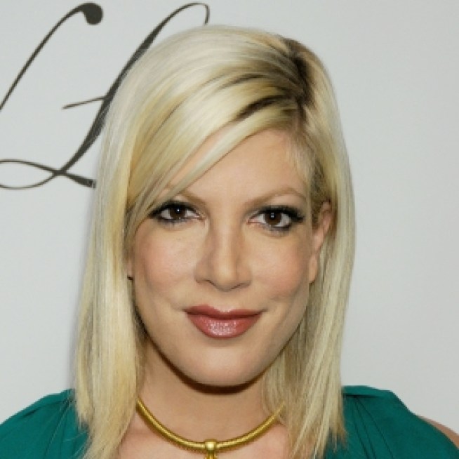 Report: Tori Spelling Back In ‘90210’ Talks