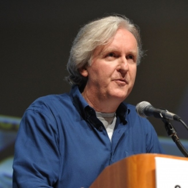 Director James Cameron Wows Comic-Con With 3-D 'Avatar'