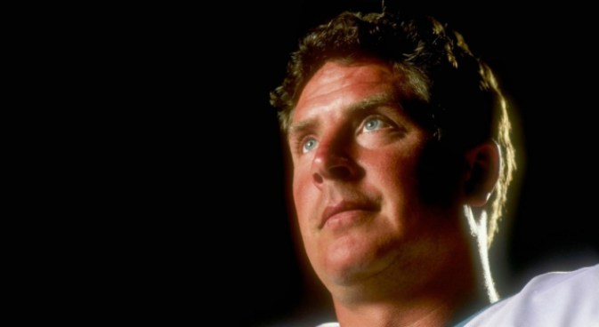 Marino: Buy My House, Get My Furniture and a Football