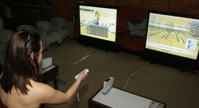 Kar"Wii"okee: A New Way to Embarrass Yourself in Public