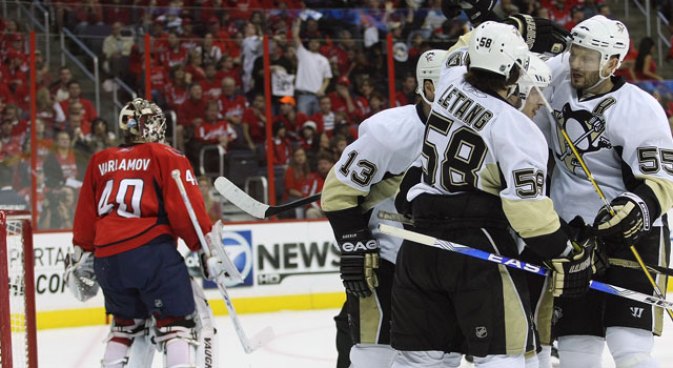 Caps Find Another Way to Keep Pens Fans Out