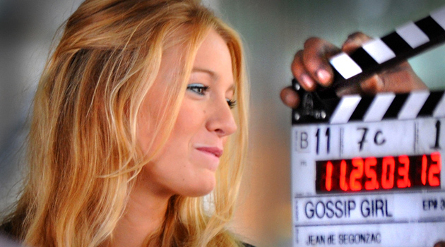 "Gossip Girl" Blake Lively Falls for the "Green Lantern"