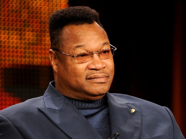 021010LarryHolmes01