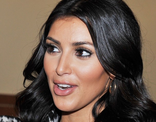 Kim Kardashian Uses Old Photo To Put Plastic Surgery Rumors To Rest ...