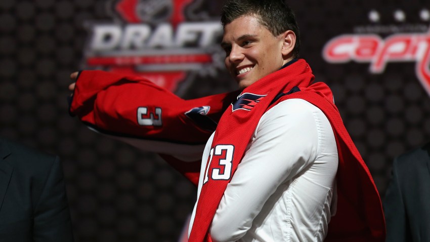 171692240CC00121_2013_NHL_D