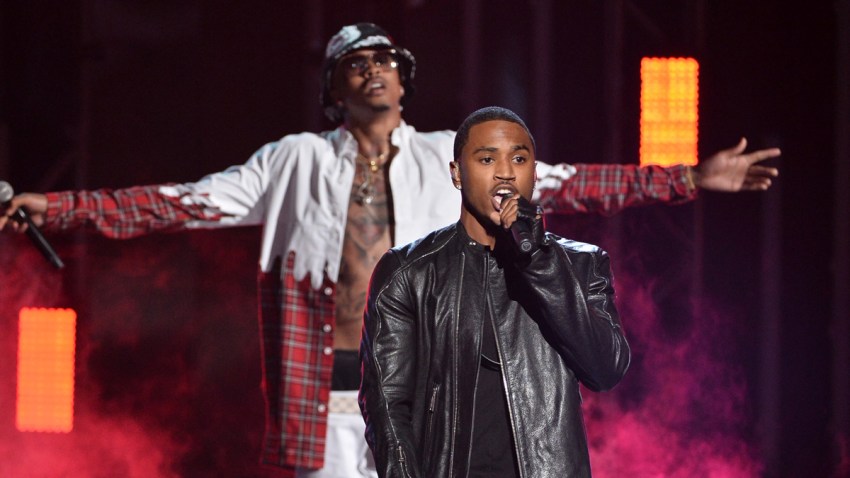 499489381ES00116_BET_AWARDS