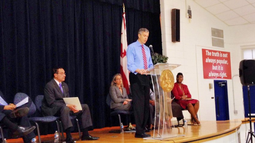 Arne-Duncan-DC-schools