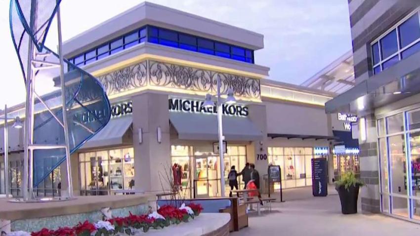Black Friday Shoppers Hit Dc Area Malls Early Nbc4 Washington