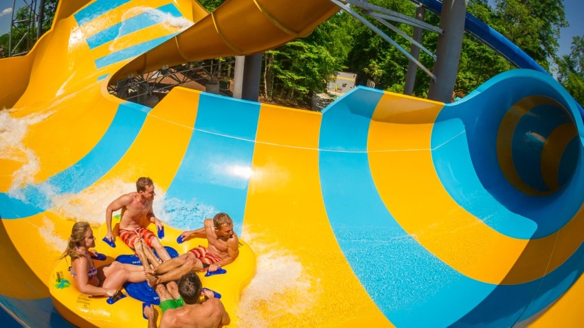 Colossal Curl at Water Country USA