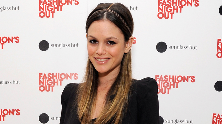FNO-rachel-bilson-sunglass-hut-LA