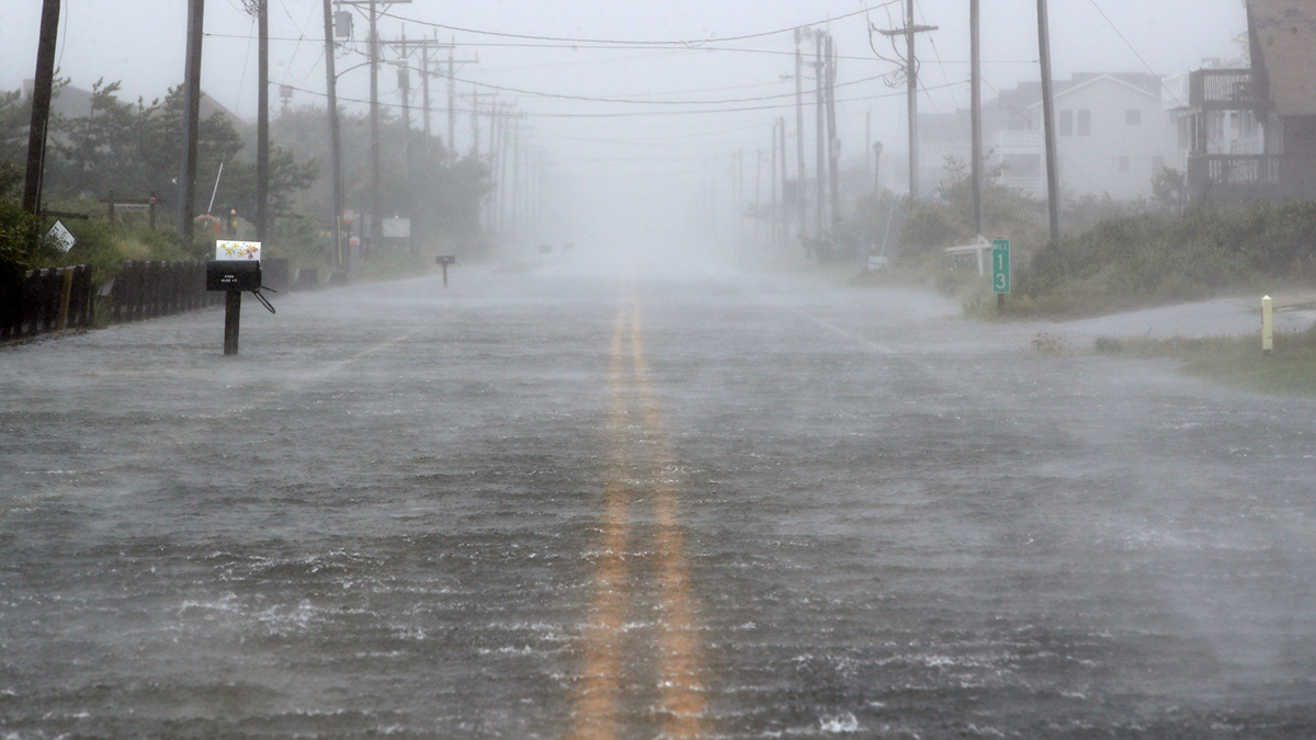 Tornadoes Storm Surges As Dorian Sweeps Stateside Nbc4