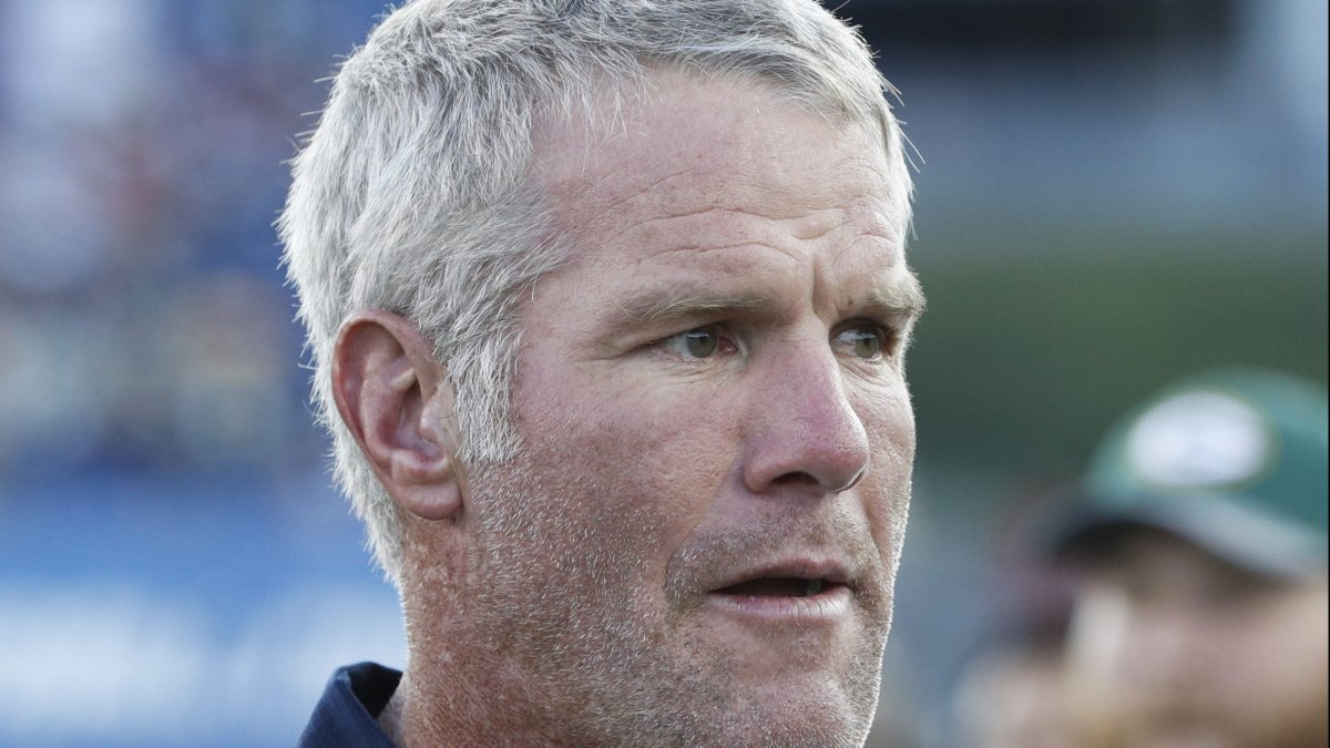 Brett Favre Texted Miss. Officials About Misspent Welfare Funds: 'Anyway  the Media Can Find Out' – NBC4 Washington