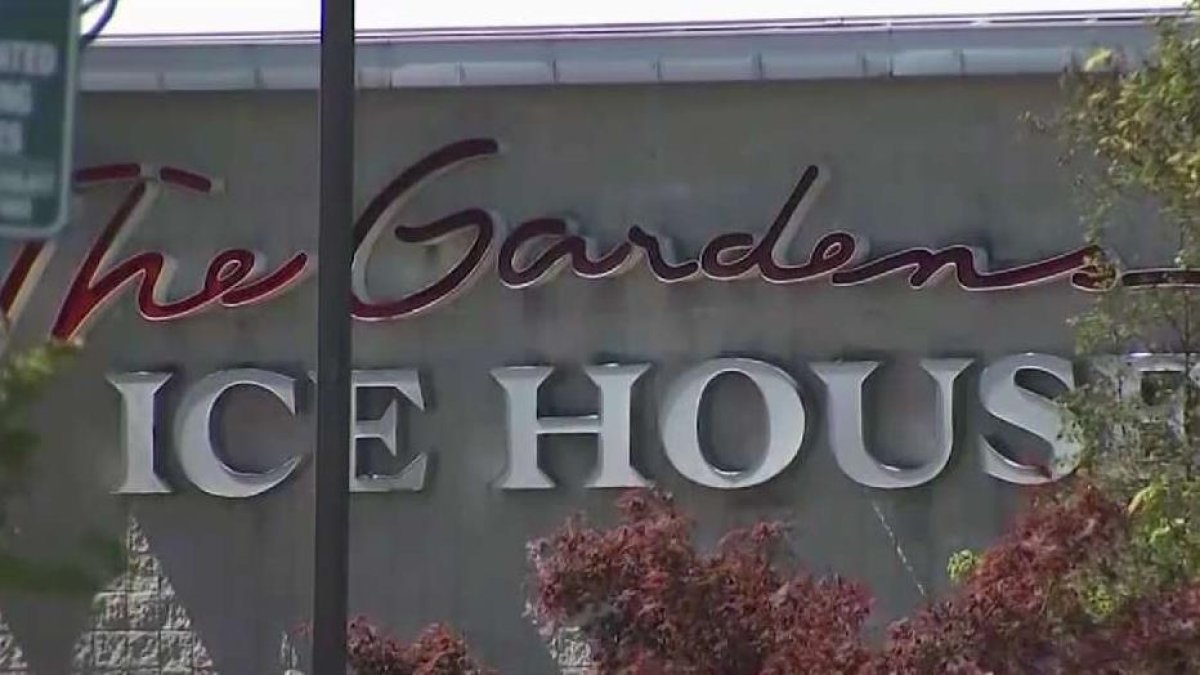 Laurel Ice Rink Turned Into Temporary NBC4 Washington