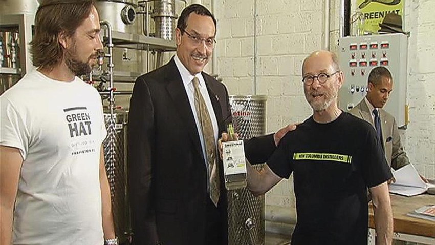 Mayor Vincent Gray With Green Hat Gin