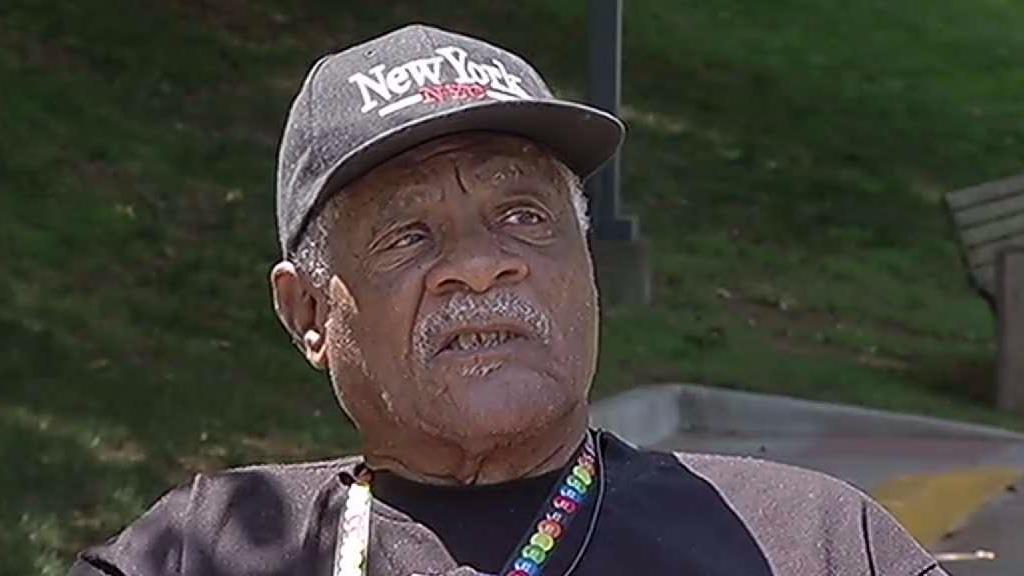 Https Www Nbcwashington Com News National International Tonight Egg Russian Roulette Alex Rodriguez 2113865 Tonight Egg Russian Roulette With Alex Rodriguez Alex Rodriguez And Jimmy Fallon Take Turns Smashing Eggs On Their Heads Without