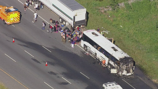 Bus fire on I-95