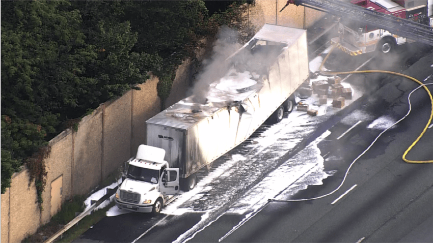 Truck_crash