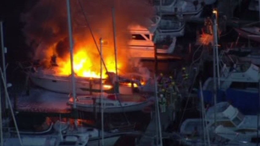 boat fire2