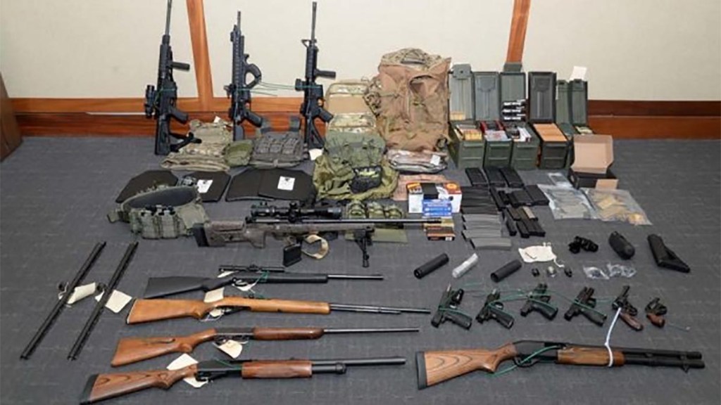 Https Www Nbcwashington Com News Local Digital Devices Can Sabotage Your Skin Washington Dc 1448 Digital Devices Can Sabotage Your Skin Dermatologists Say All The Blue Light That We Encounter With Our Devices Could Be Aging Our Skin News4 S