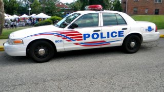 A DC police car