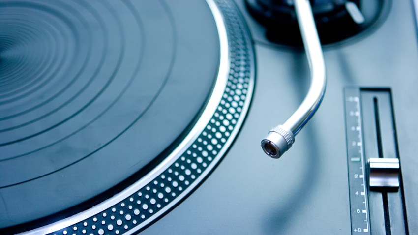 dj2