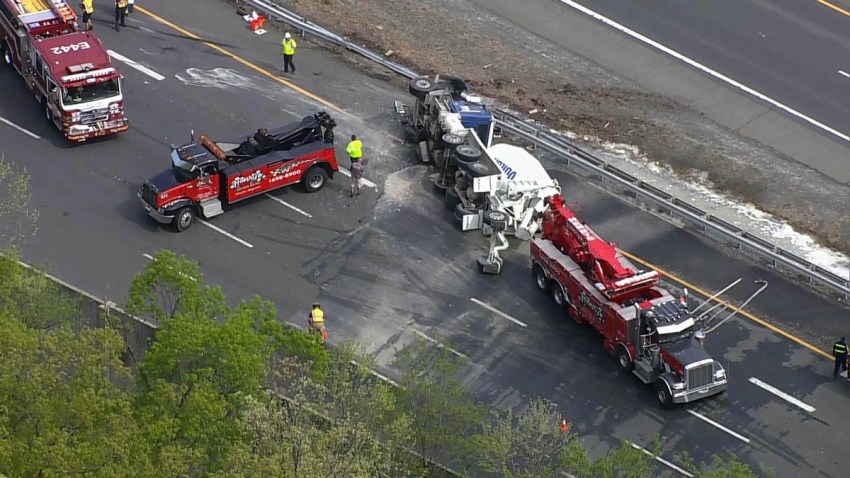 dulles toll road overturned cement truck 042419