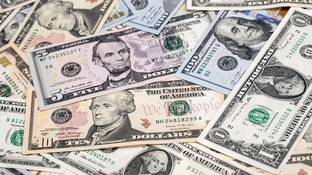 85 One Million Dollar Bill Stock Photos, High-Res Pictures, and Images -  Getty Images