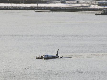 plane-hudson_448x336.jpg