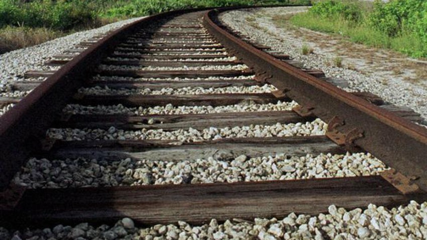 railroad tracks generic1