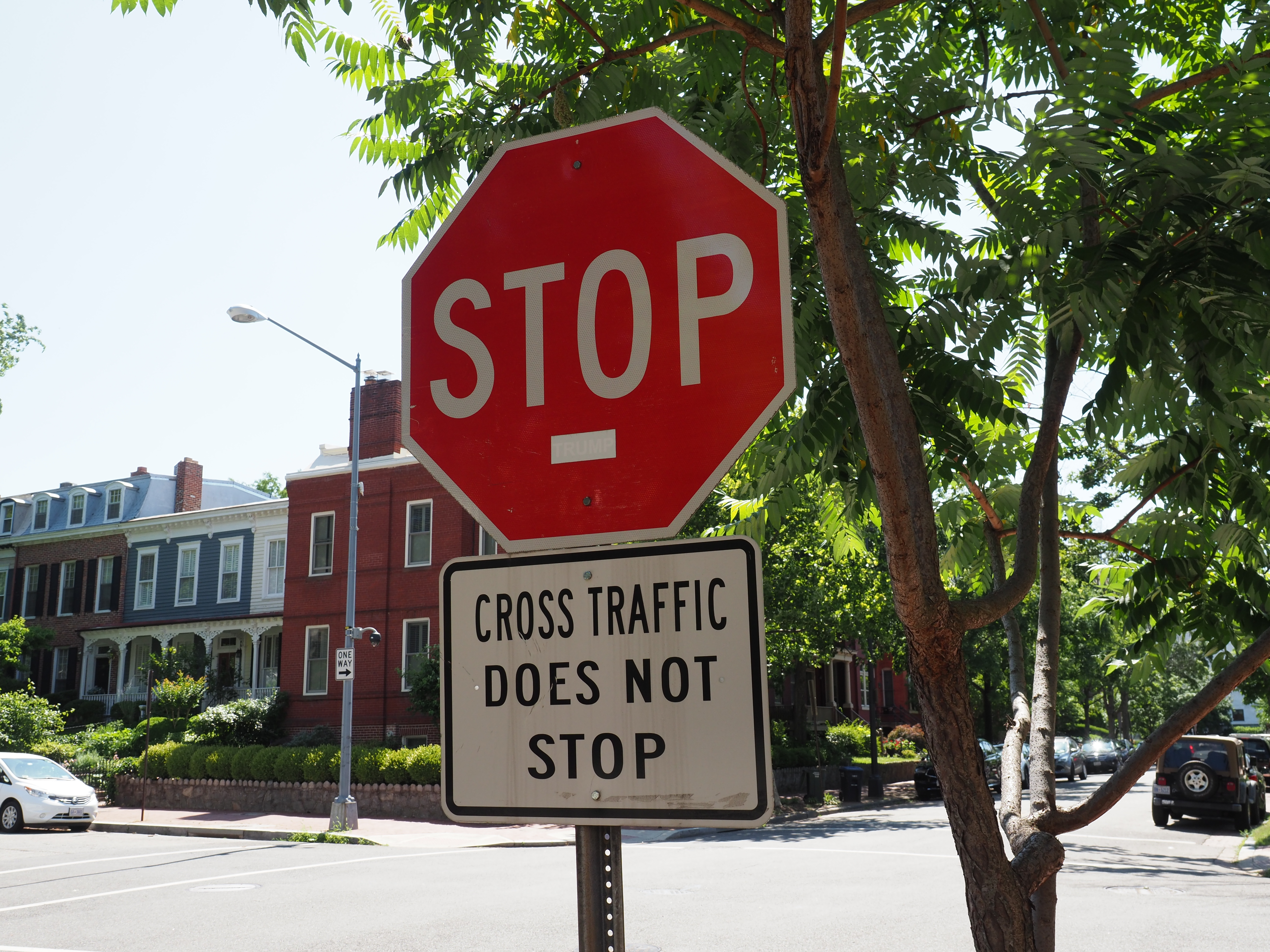 DC Lawmakers Seek to Close, Narrow Roads to Promote Social Distancing