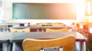 shutterstock_666030916-empty-classroom