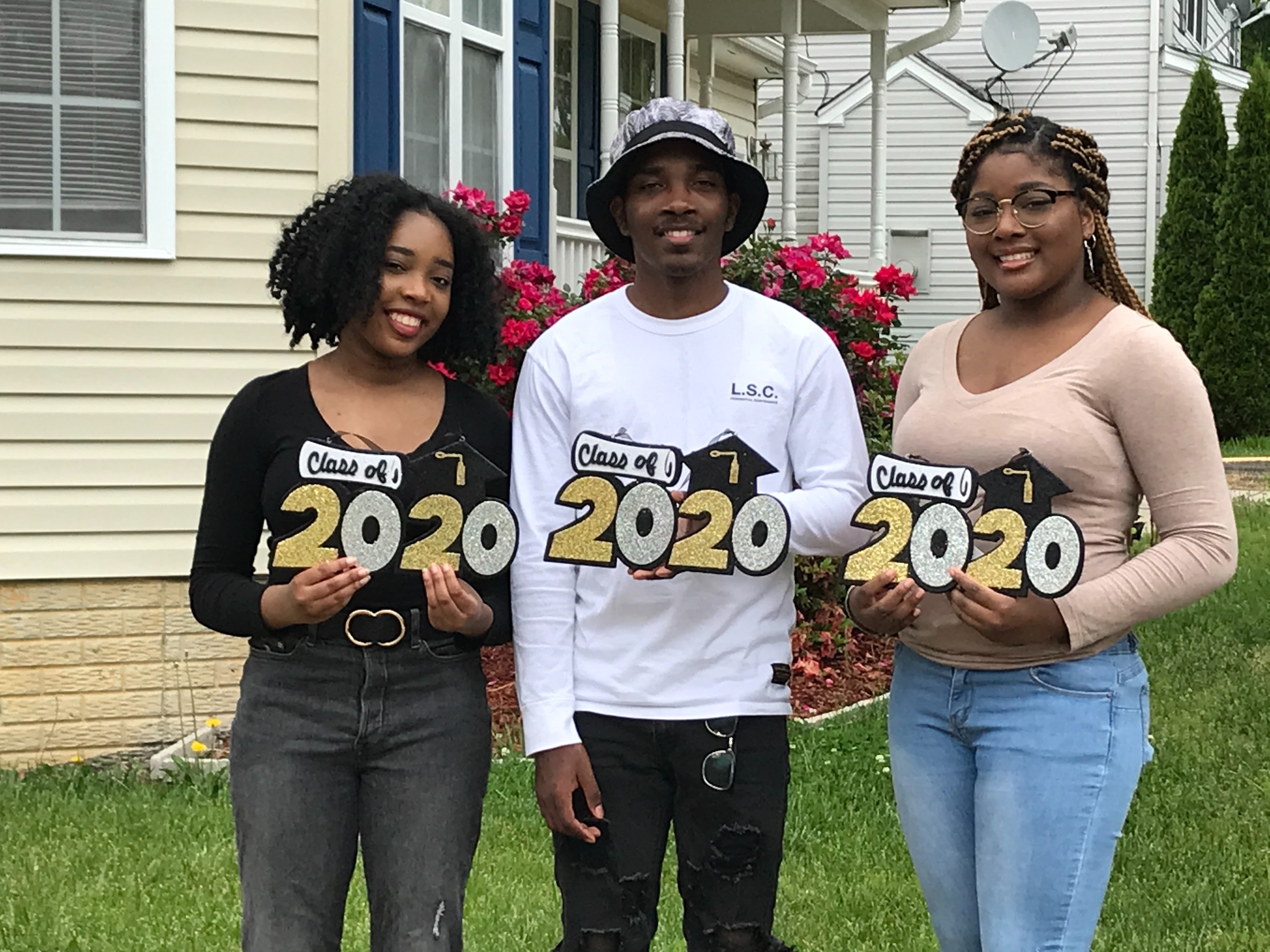 This Prince Graduated 8th Grade In 2019 Graduation T-Shirt This Prince Graduated 8th Grade In 2019 Graduation T-Shirt
