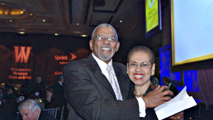 vance_holmes_norton