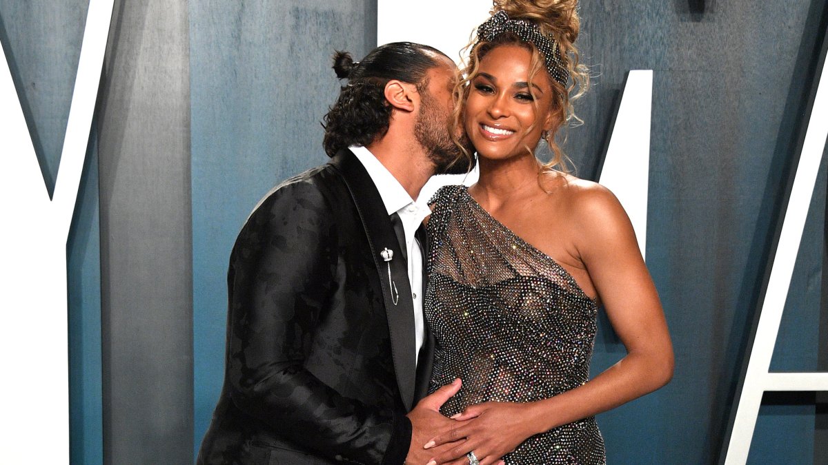 CIARA SHARES ADORABLE PHOTO OF RUSSELL WILSON POSING WITH SON WIN