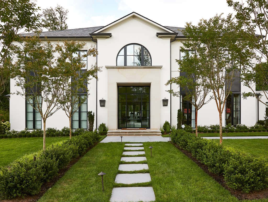 Aspire House McLean Exterior, Photo by Stacy Zarin Goldberg