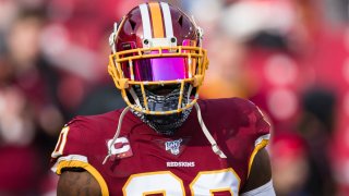 Landon Collins warms up before a game against the New York Giants at FedExField Dec. 22 in Landover, Maryland.