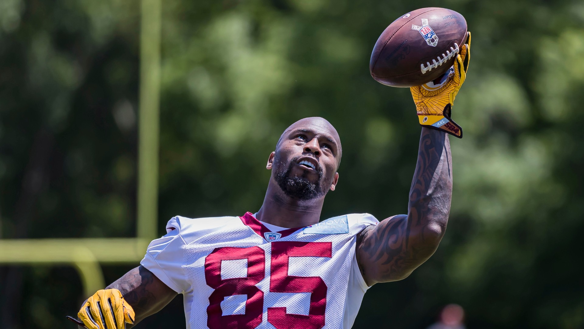 Vernon Davis Will Spend First Year of Retirement on ‘Dancing With the Stars'