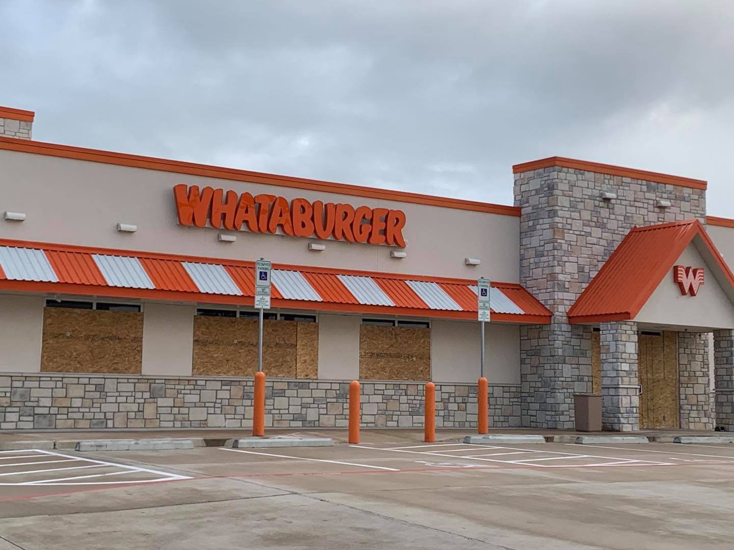 For miles along Texas coast, few places are open as mandatory evacuation orders are in effect. Even Whataburger is closed.