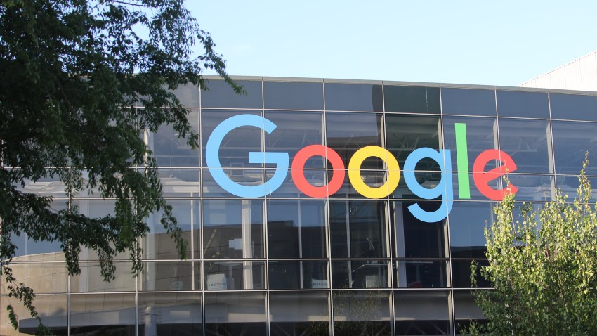 08 May 2018, USA, Mountain View: The logo of Google on the facade of headquarter of the parent company Alphabet. The TV channel Arte wants to explore the digital world for almost three hours with its spectators on 03 July 2018. From 10 pm onwards the channel shows documentaries about the Silicon Valley and hysteria about the internet in Germany. Photo: Christoph Dernbach/dpa (